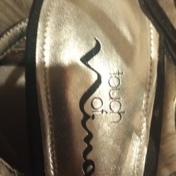 Heels - Picture 5 of 7